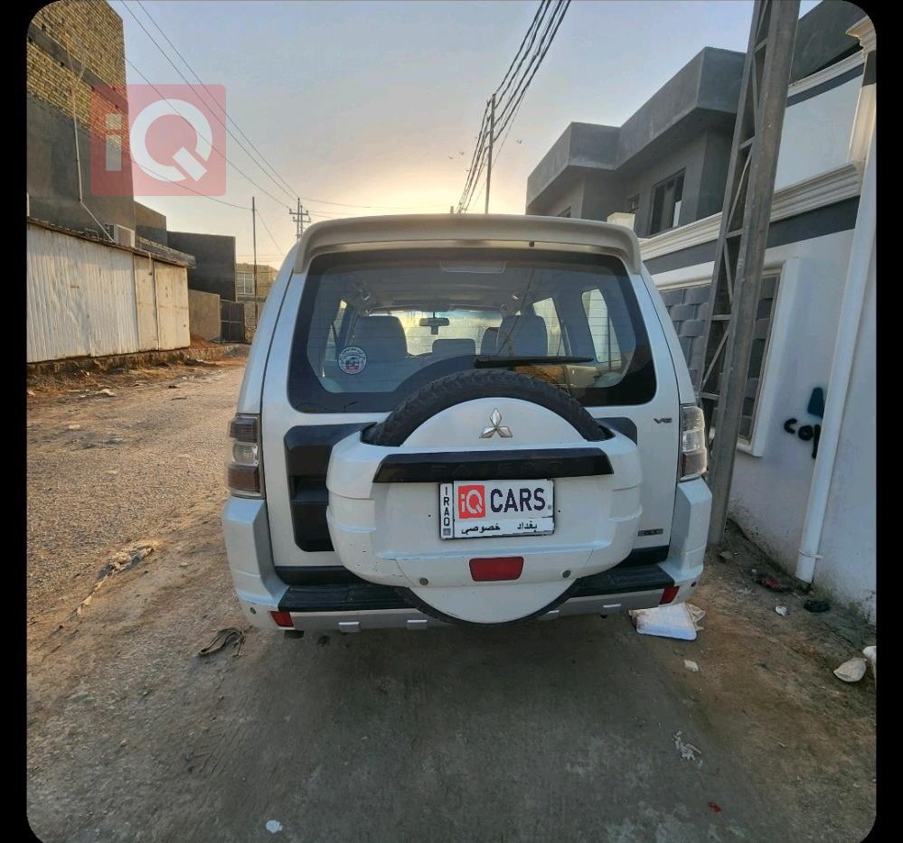 ميتسوبيشي باجيرو